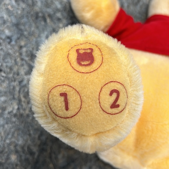 Winnie the Pooh Storyteller - Picture 4 of 7